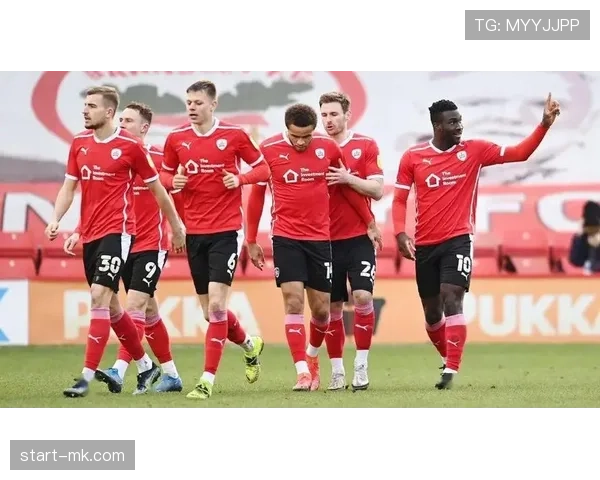 英超新星丹尼尔·穆尼奥斯闪耀全场，助球队力克强敌夺关键胜利