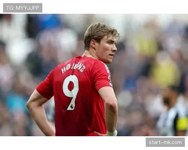 曼联看似重建,其实越补越烂,问题根本没解决